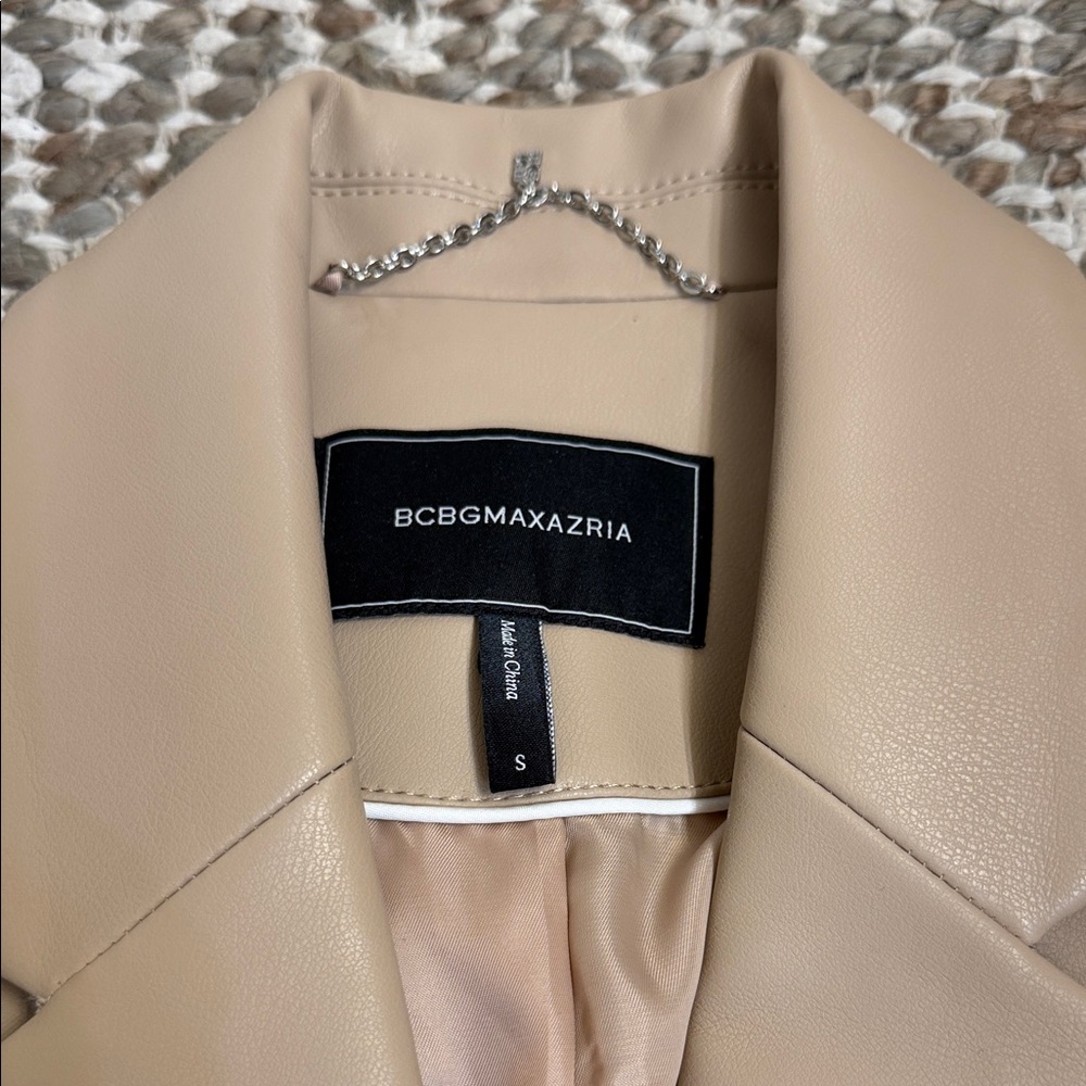BCBGMaxAzria Women's Beige Blazer
